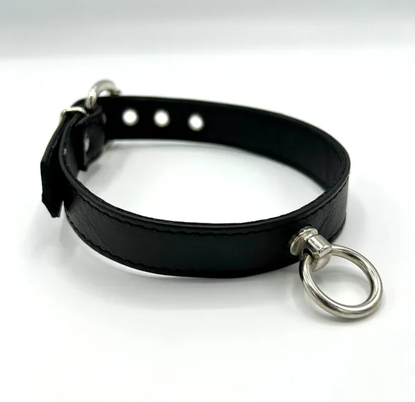 Collar with Ring of O